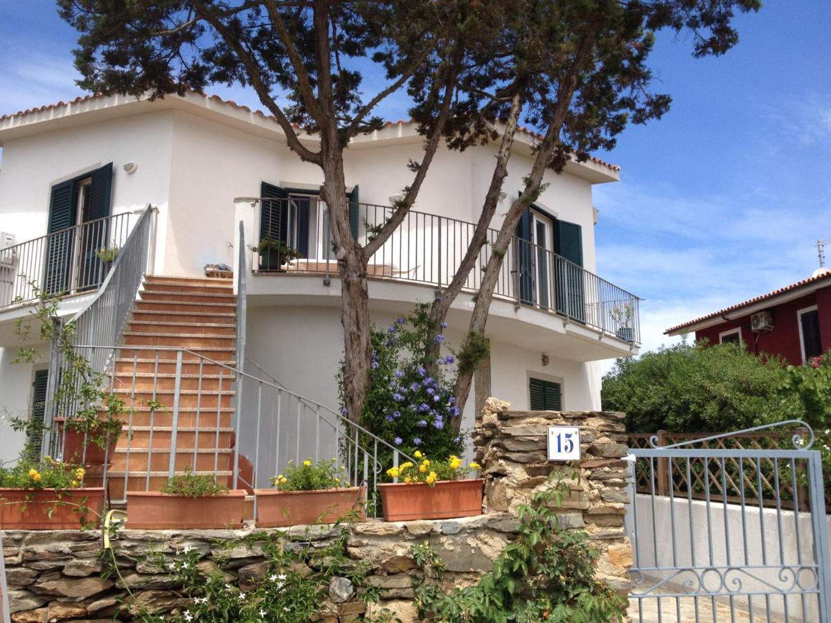 Il Ginepro Di Stintino Bed & Breakfast Екстериор снимка